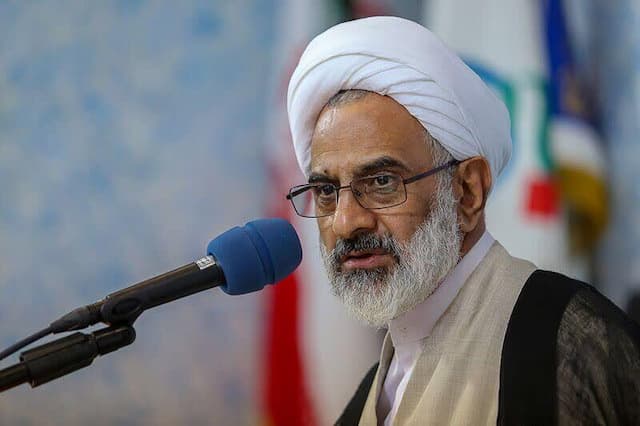 حاجی‌صادقی: امروز بزرگ‌ترین خطر علیه انقلاب، تحریف روایت‌هاست