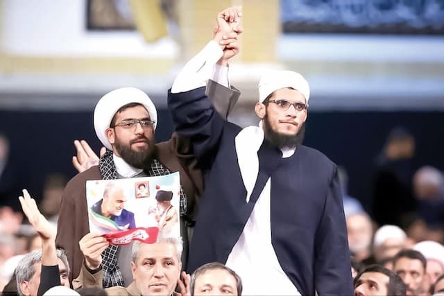 تجلی اجتماعی «وحدت» با راهبرد «اتحاد مقدس»