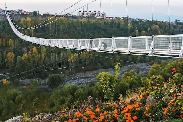 چراغ کم‌فروغ گردشگری در نبود برق