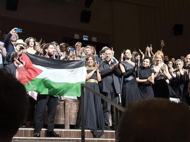 ۲۳ دقیقه تشویق ایستاده به‌احترام آرمان فلسطین
