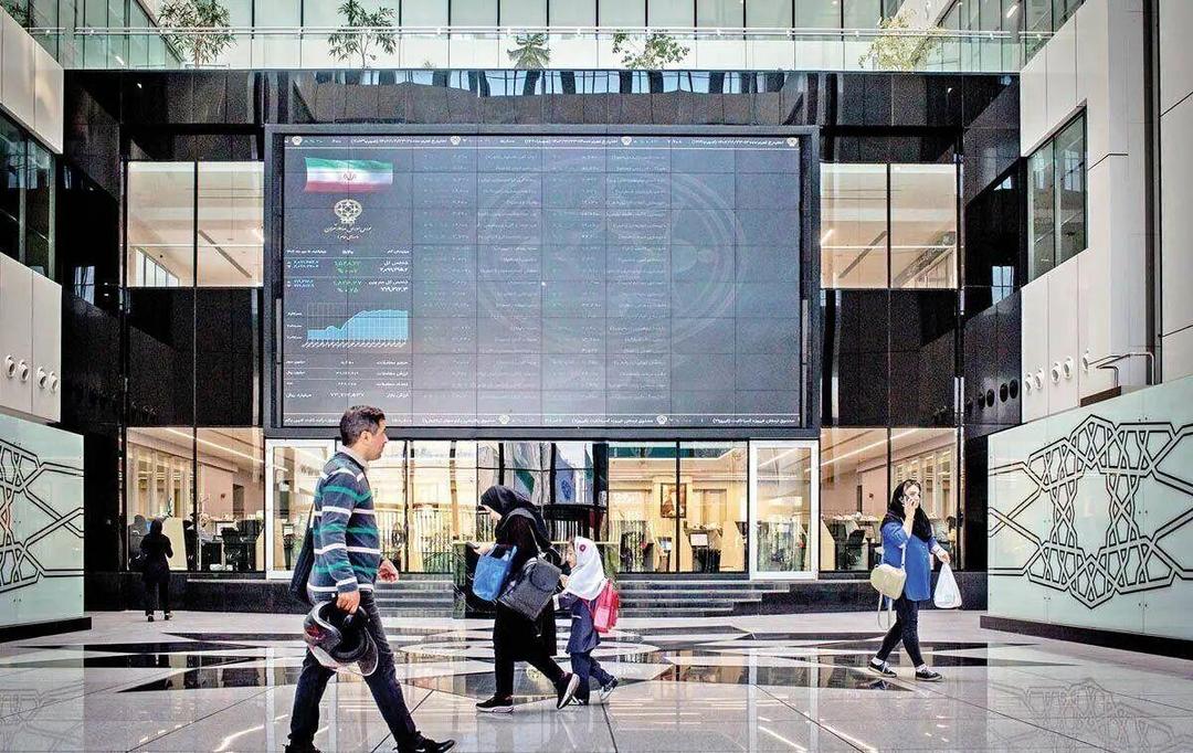 بورس درجا زد؛ اقبال سهامداران به بانک‌ها بیشتر شد