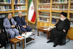 تربیت معلمان متعهد به ارزش‌های انقلاب ضروری است
