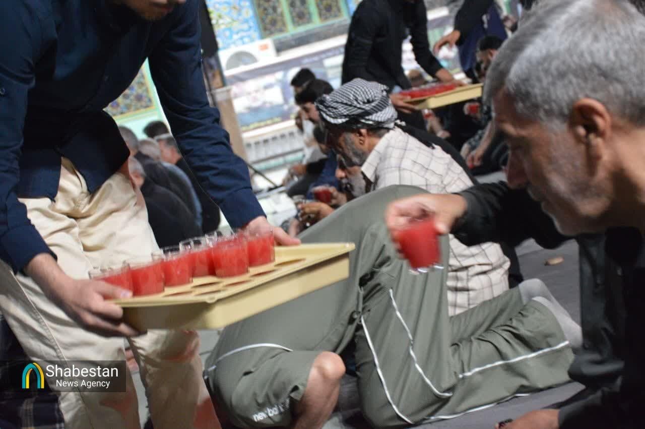 خادمان بی‌ادعای موکب عباس؛ پذیرای زائران اربعین