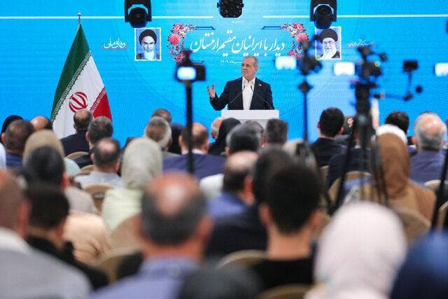 تعامل و مراوده با دیگر کشورها و ملت‌ها رمز اصلی رشد و پیشرفت است