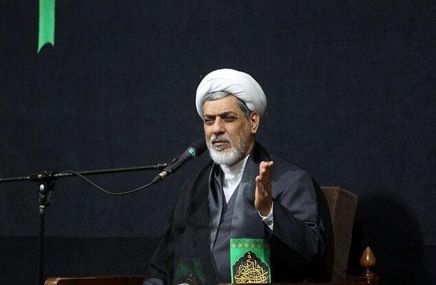آثار سوء رسانه‌های بیگانه برای جوانان مشکل‌ساز است