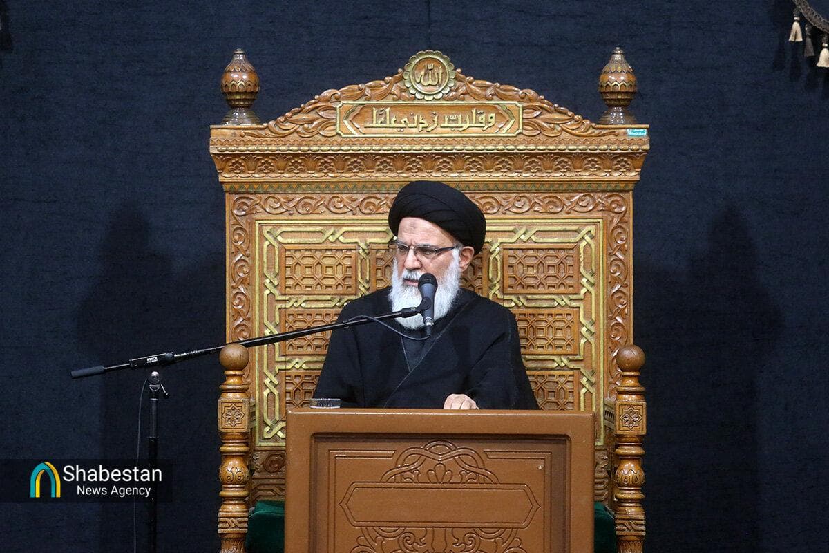 زیارت امام رضا (ع) محور اقامه تشیع است