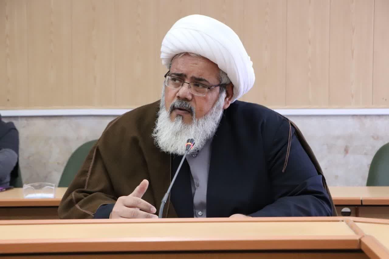 امام رضا (ع) با مدیریت مدبرانه وهوشمندانه باعث تعالی جایگاه قرآن و عترت در جامعه شد