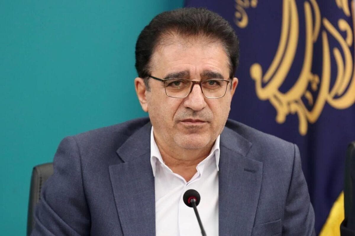 قادر آشنا: تنوع مراکز فرهنگی مانع احیای کارکرد واقعی مساجد