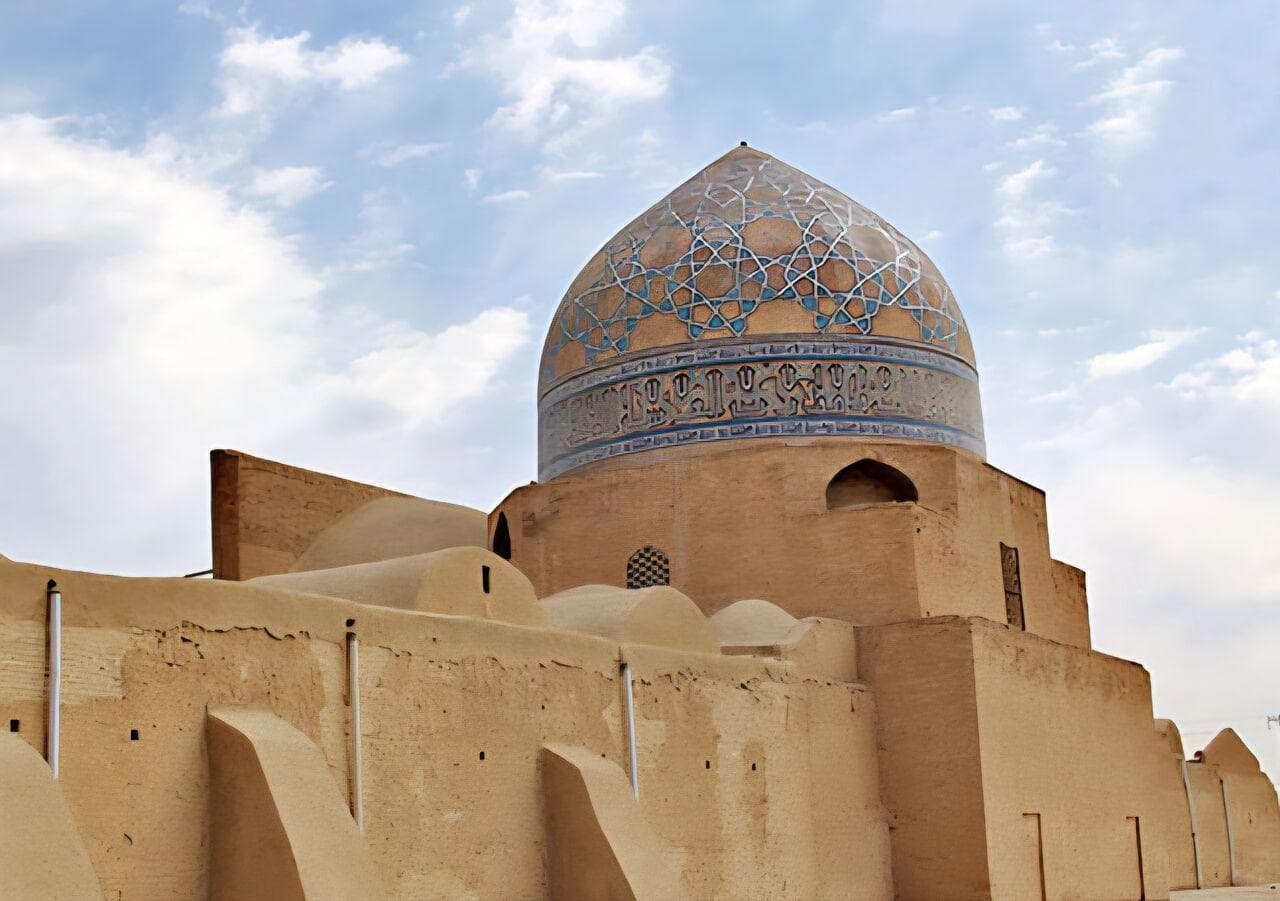مساجد استان مرکزی؛ کانون وحدت، فعالیت اجتماعی و مردمی در قلب ایران