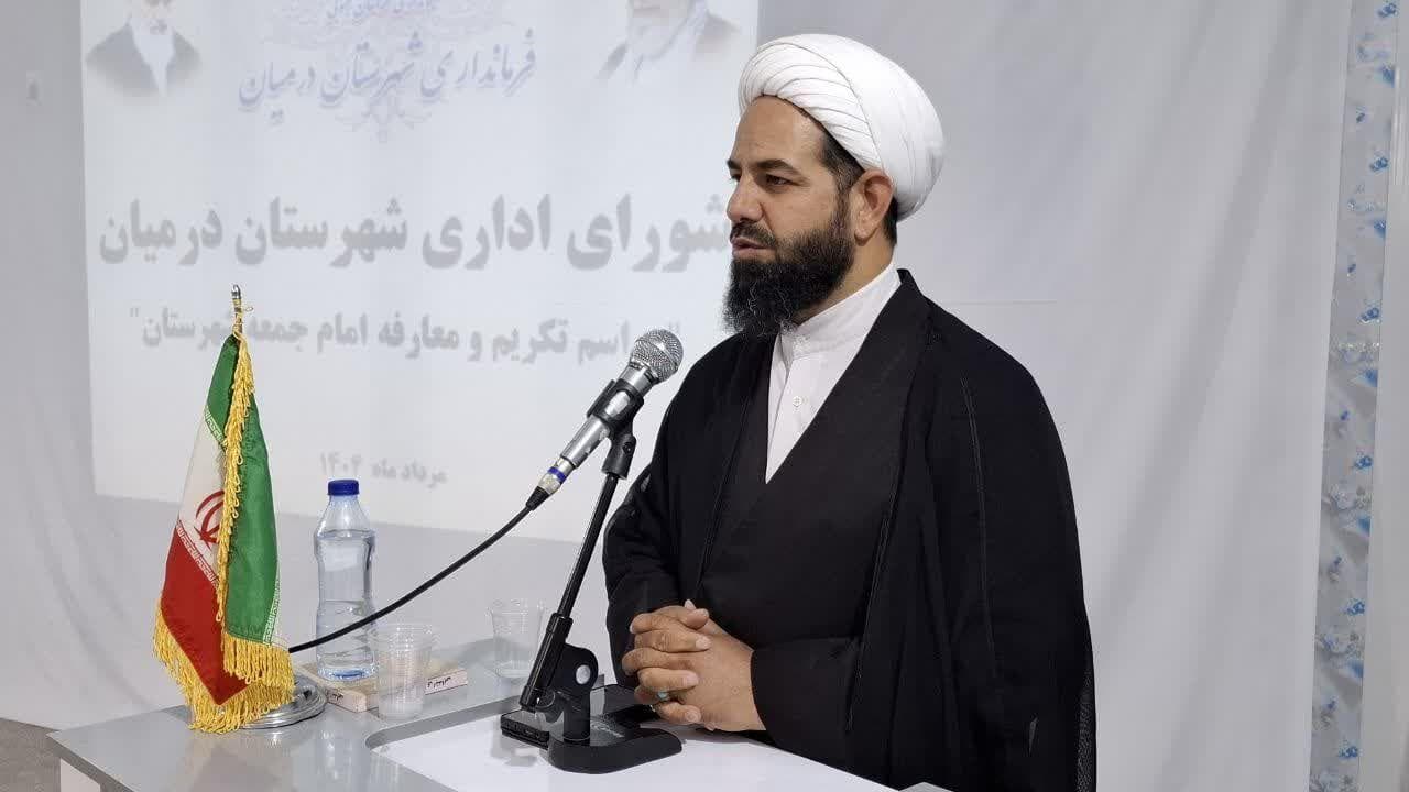 مسجد، محور تربیت جوانان بر پایه فرهنگ شهدا
