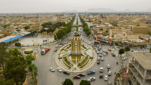 بچه‌های مسجد پای کار فرهنگی شهر گلدشت ایستادند