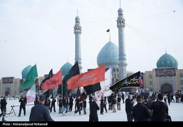 مراسم مسجد جمکران برای سالروز شهادت امام حسن عسکری(ع)