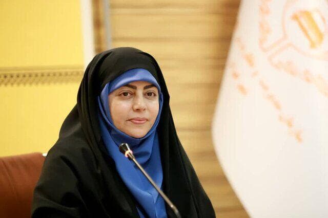 فعالیت ۱۱۰۰ تاکسیران زن در تهران/ بیمه تاکسیرانان مرتفع می شود