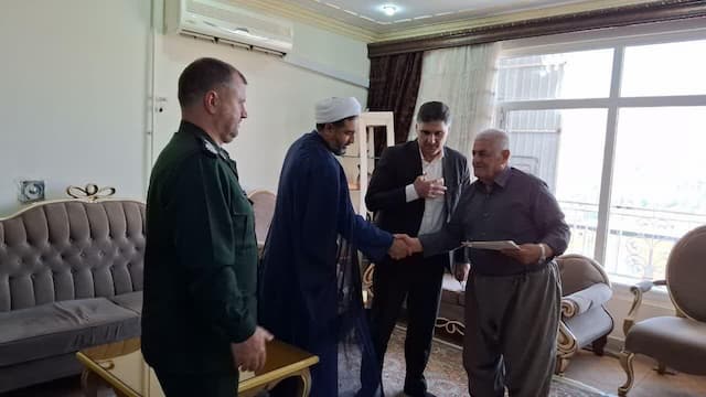 دیدار و تجلیل از خانواده معظم شهدا در پاوه