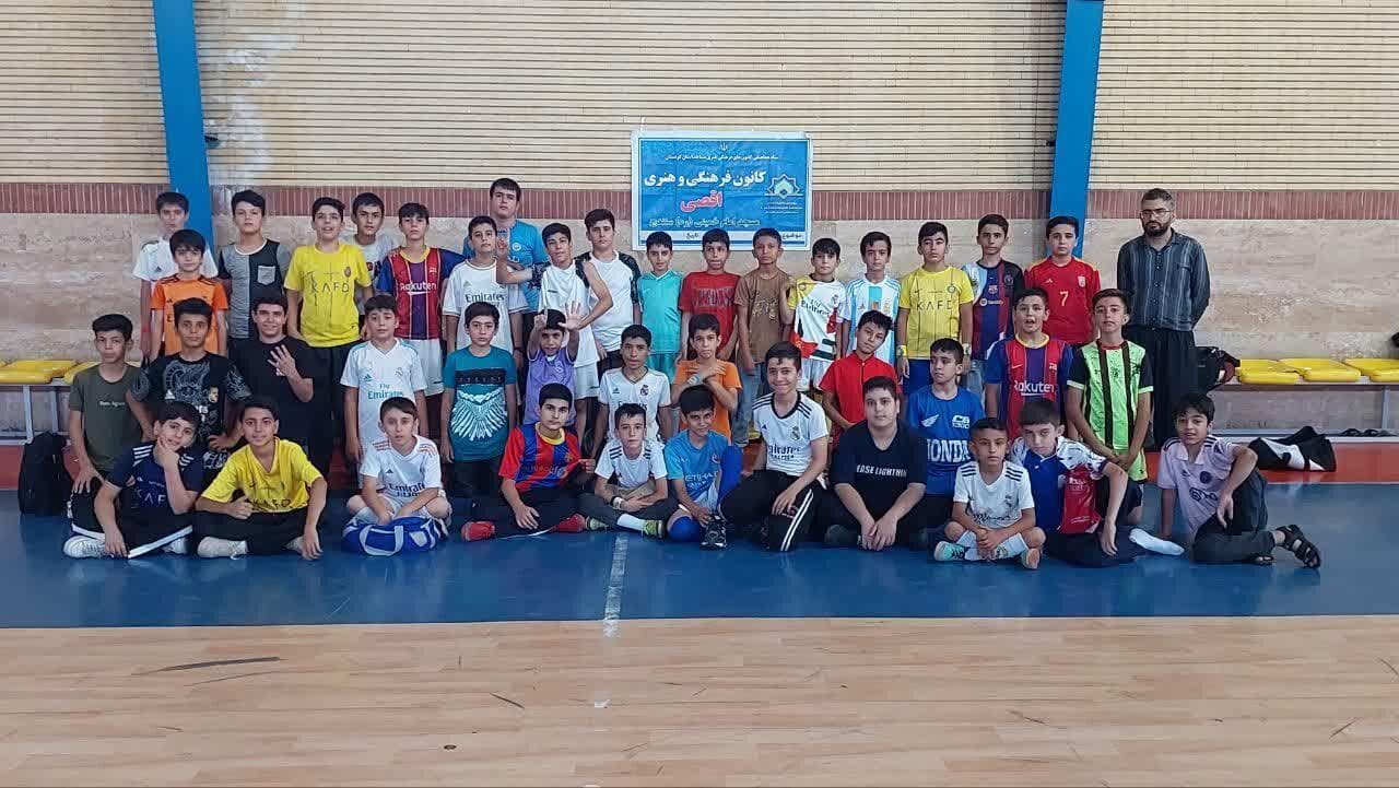 مسابقات فوتسال اعضای کانون فرهنگی هنری اقصی سنندج آغاز شد
