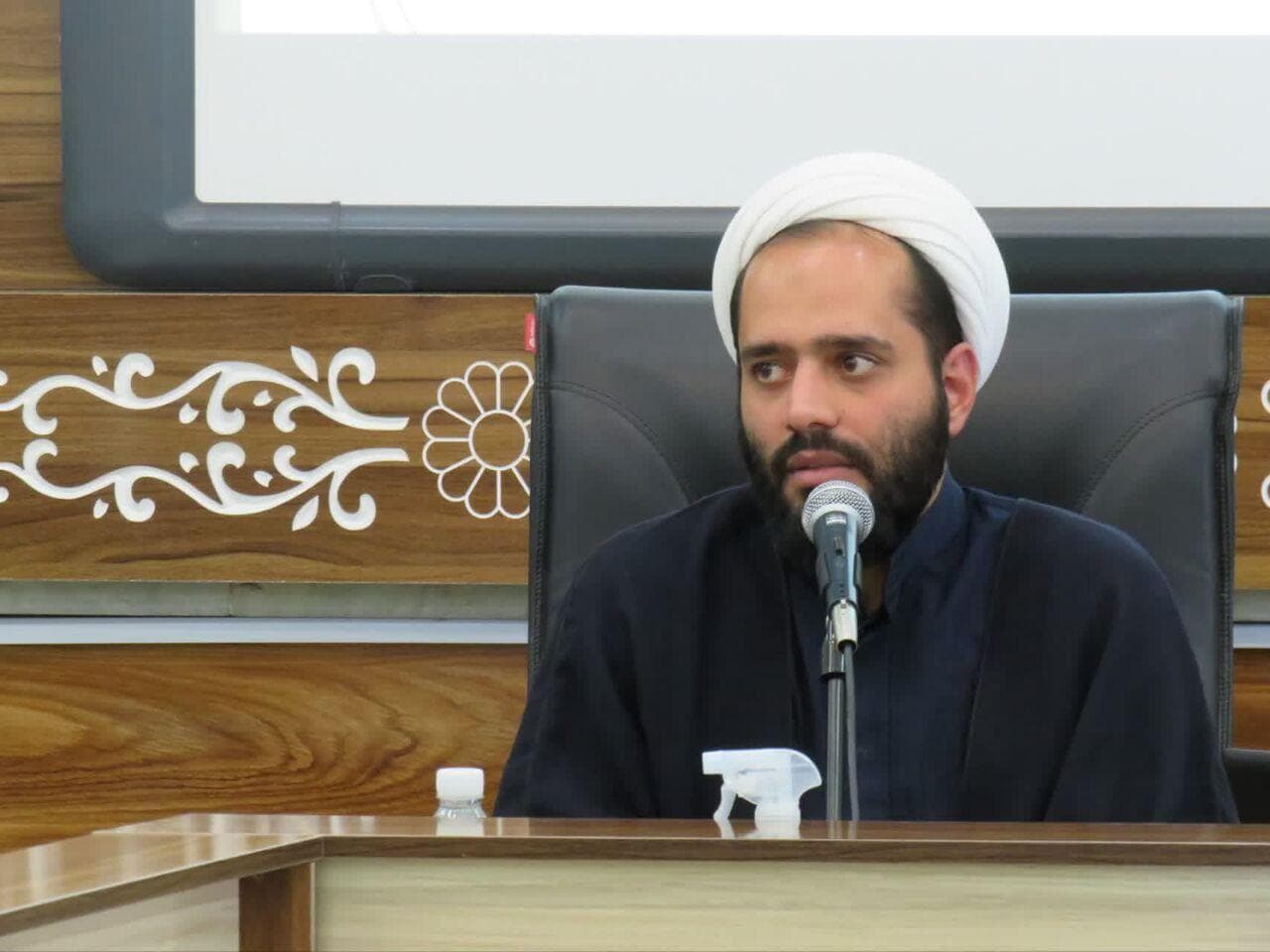 جذب نیروهای انقلابی در کانون‌های فرهنگی به رونق مساجد کمک می‌کند