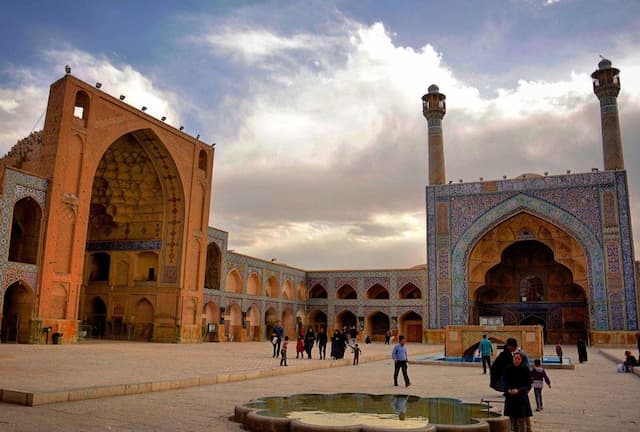 مدیریت مسجد؛ نیازمند مهارت، نگاه روان‌شناسانه و آموزش مستمر