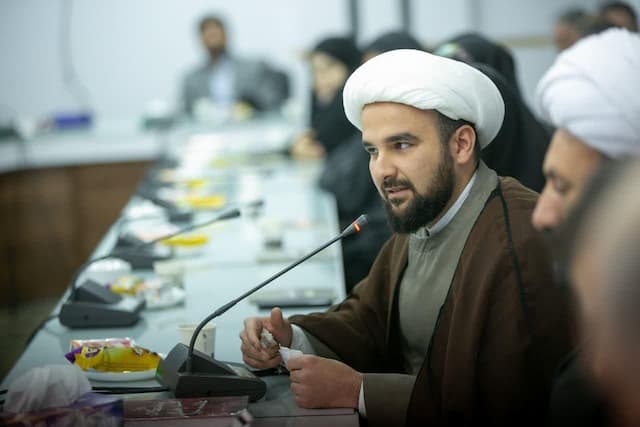 مسجد تنها مکان امن و قابل اتکا برای همبستگی و مقاومت است