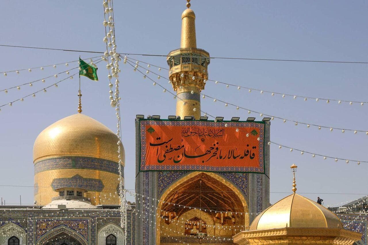 حرم امام‌مهربانی‌ها مهیای جشن‌های میلاد نور