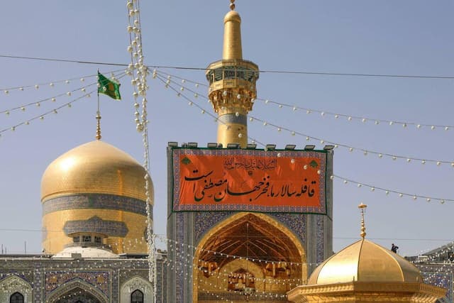 حرم امام‌مهربانی‌ها مهیای جشن‌های میلاد نور