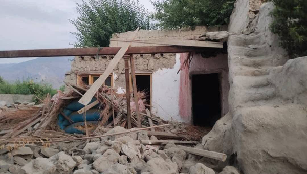 طالبان: ۸۱۲ نفر در زلزله شب گذشته افغانستان جان باختند