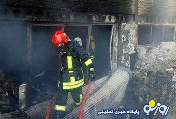 آتش سوزی انبار ضایعات در تبریز