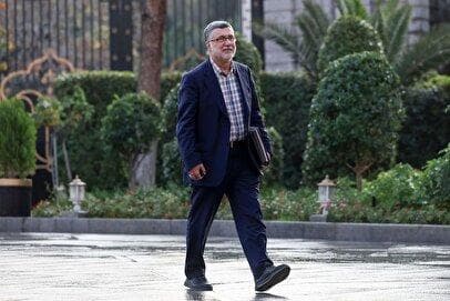 وزیر بهداشت: استفاده از هوش مصنوعی، تله‌مدیسین و موبایل‌هلث هزینه‌ها را کاهش می‌دهد