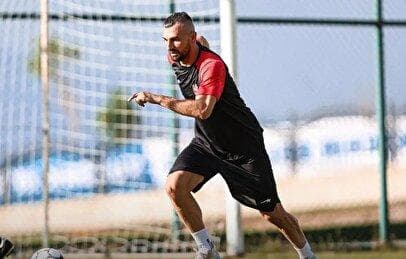 شرط پرسپولیس برای جدایی ستاره ها/ ایران نمانید!