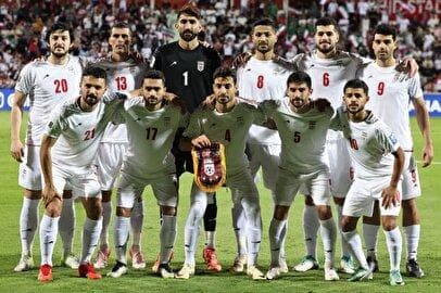 سلام نظامی بازیکنان تیم ملی پیش از دیدار با افغانستان+ فیلم