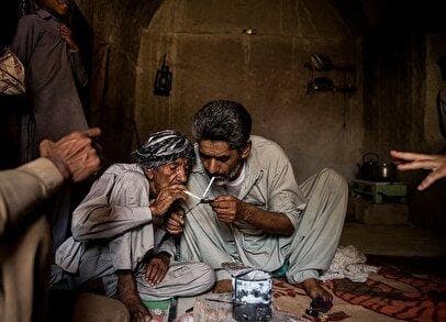ایرانی‌ها رکورد مصرف تریاک را زدند / جمعیت معتادان کشور از ۲ میلیون نفر گذشت!