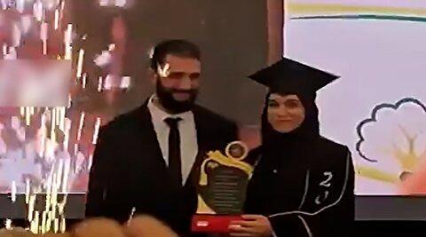 جولانی به همسرش مدرک دانشگاهی داد