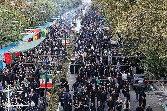 پیاده‌روی «دلدادگان حسینی» قزوین در روز اربعین