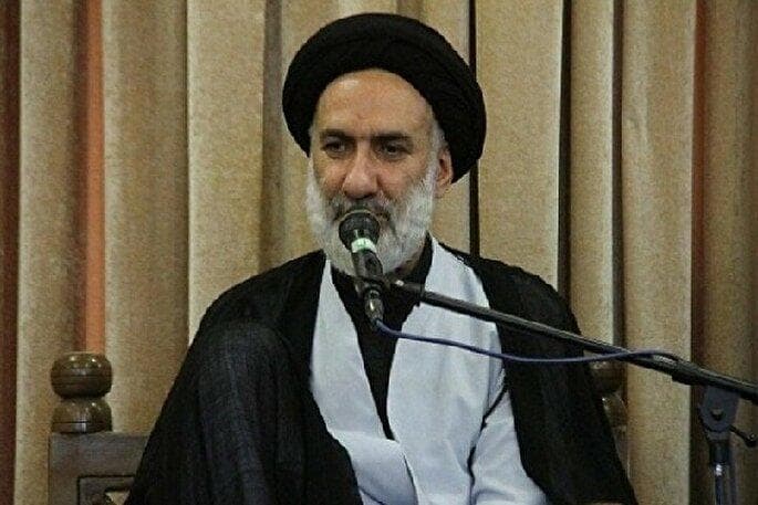 مکتب امام حسین(ع) مکتبی انسان‌ساز است