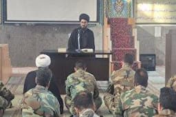 محفل انس با قرآن در تیپ ۲۸۴ شهید رستمی خرم‌آباد برگزار شد