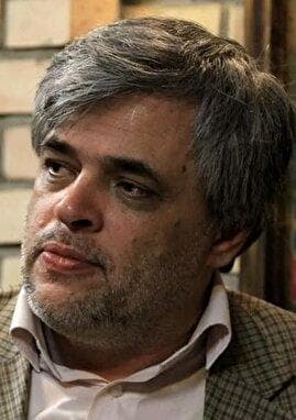 طعنه سنگین مهاجری به جلیلی: یک نخودی تمام عیار است!