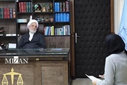 رئیس کل دادگستری استان کرمان به درخواست‌های حقوقی و قضایی ۳۲ نفر از مراجعان رسیدگی کرد