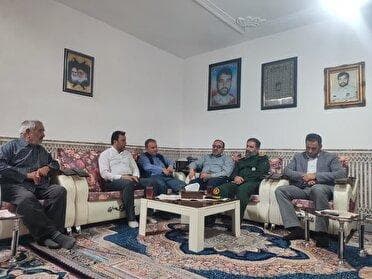 دیدار با خانواده شهدای رسانه در نهاوند