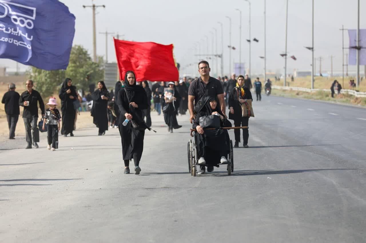 سرزمین آفتاب در اربعین حسینی به سوگ نشست؛ ۱۲ کیلومتر دلدادگی