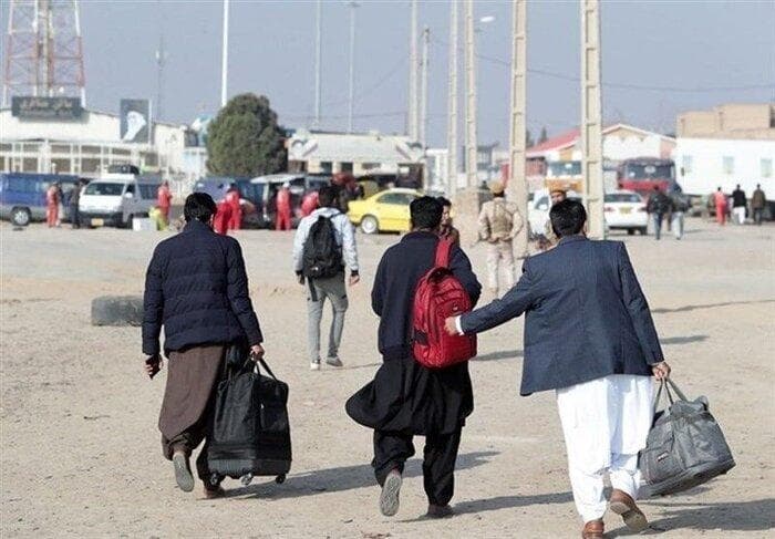۲۲ تبعه خارجی غیر مجاز در آرادان شناسایی و دستگیر شدند