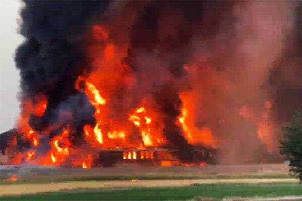 حادثه انبار به دلیل بی‌تدبیری رخ داده و در حال بررسی است