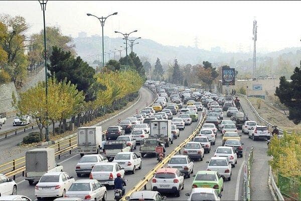 ترافیک سنگین و پرحجم در معابر و بزرگراه‌های پایتخت