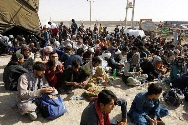جمع‌آوری ۴۳۷ تبعه غیرمجاز افغان در پیشوا طی مردادماه ۱۴۰۴
