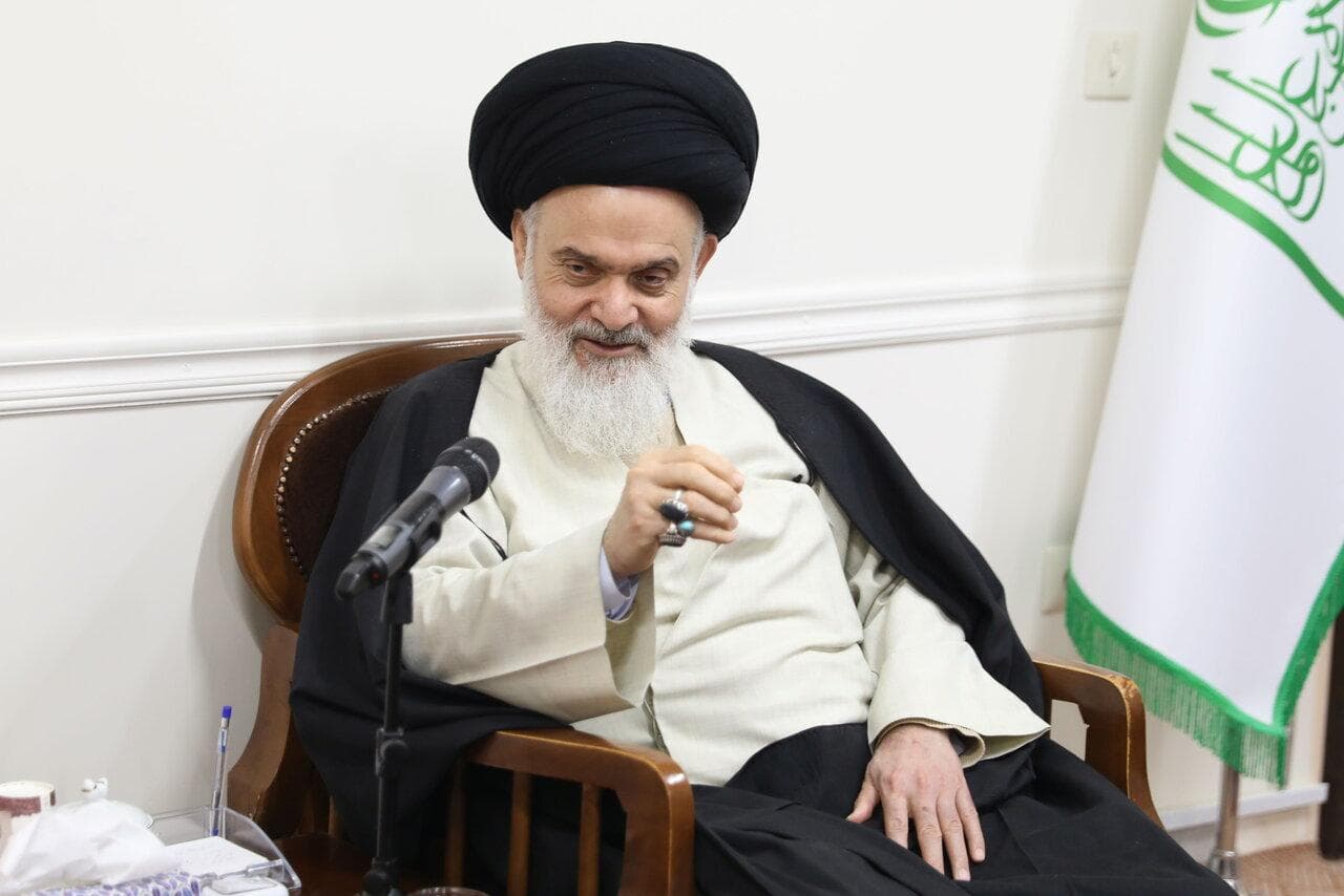 تقدیر آیت الله حسینی بوشهری از برگزاری مراسم اربعین استان بوشهر