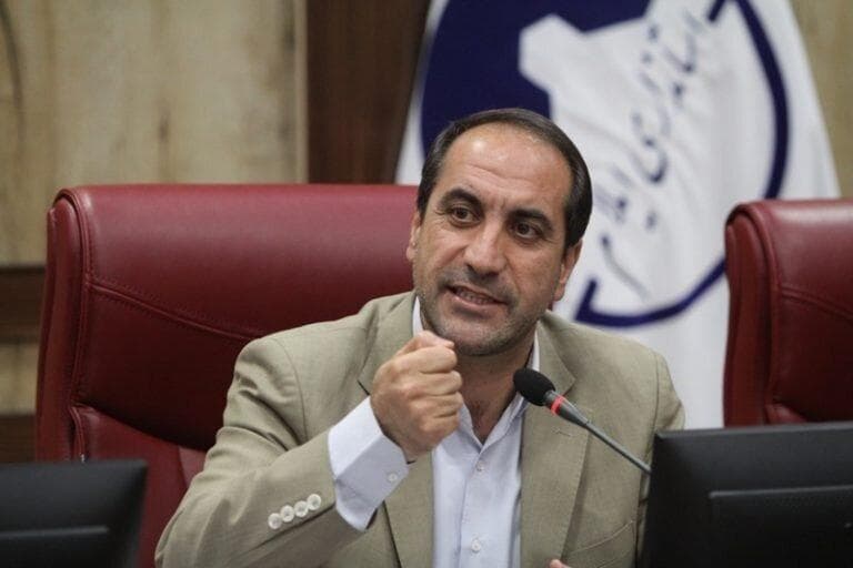 خانواده‌های شهدا ستون‌های زنده فرهنگ ایثار هستند