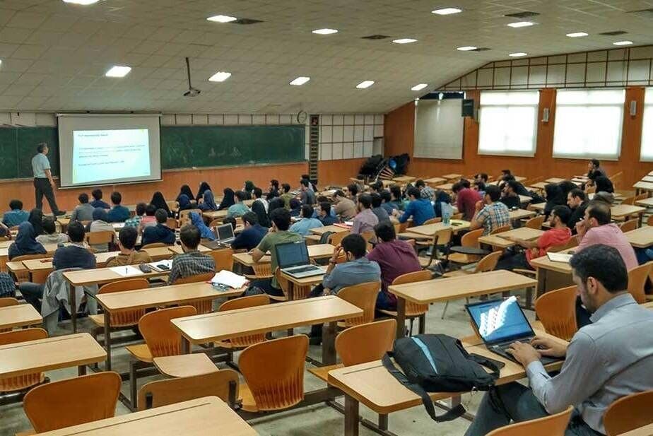 افزایش بورس‌های تحصیلی و دوره‌های پست دکتری؛ توسعه ظرفیت پژوهشگر آزاد