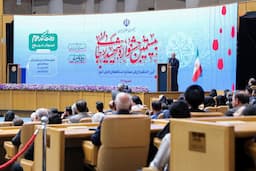 پزشکیان:اصلاح فرهنگ مصرف و توجه به بهره‌وری راهکار مقابله بامشکلات است