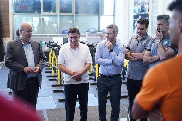 تاج: همدلی در تیم ملی فوتبال ایران بی نظیر است