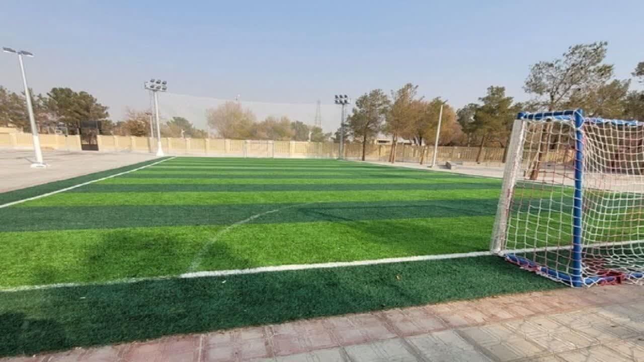 زمین چمن مصنوعی در روستای قزل‌بلاغ دیواندره افتتاح شد
