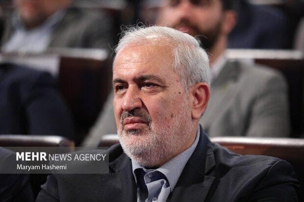 تا پایان امسال پنچ هزار مگاوات نیروگاه خورشیدی وارد مدار می‌شود
