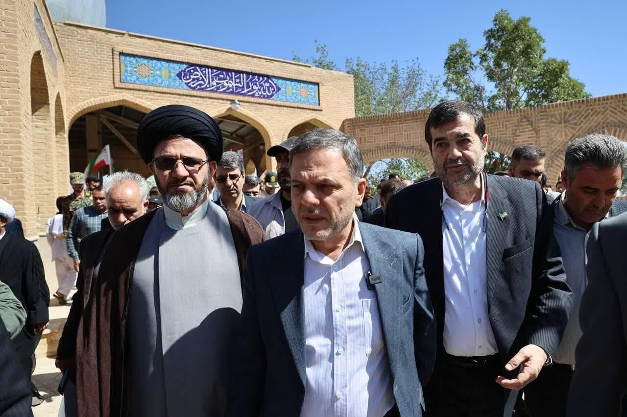 ادای احترام وزیر ورزش و جوانان به شهدای سلطانیه